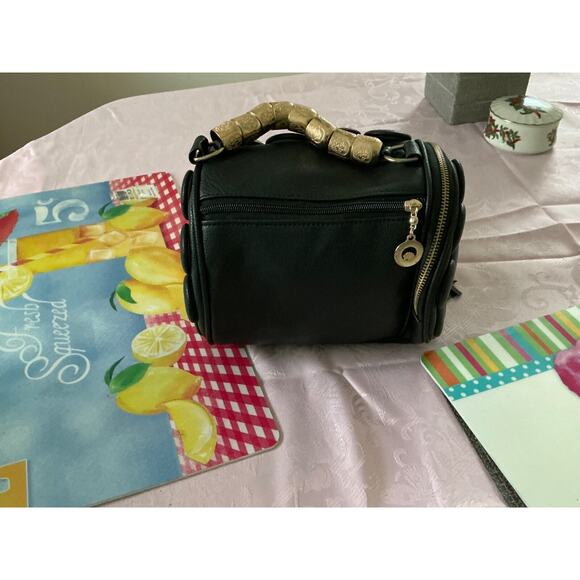 Women ladies button barrel design handbag metal chain tassels black - Picture 3 of 10